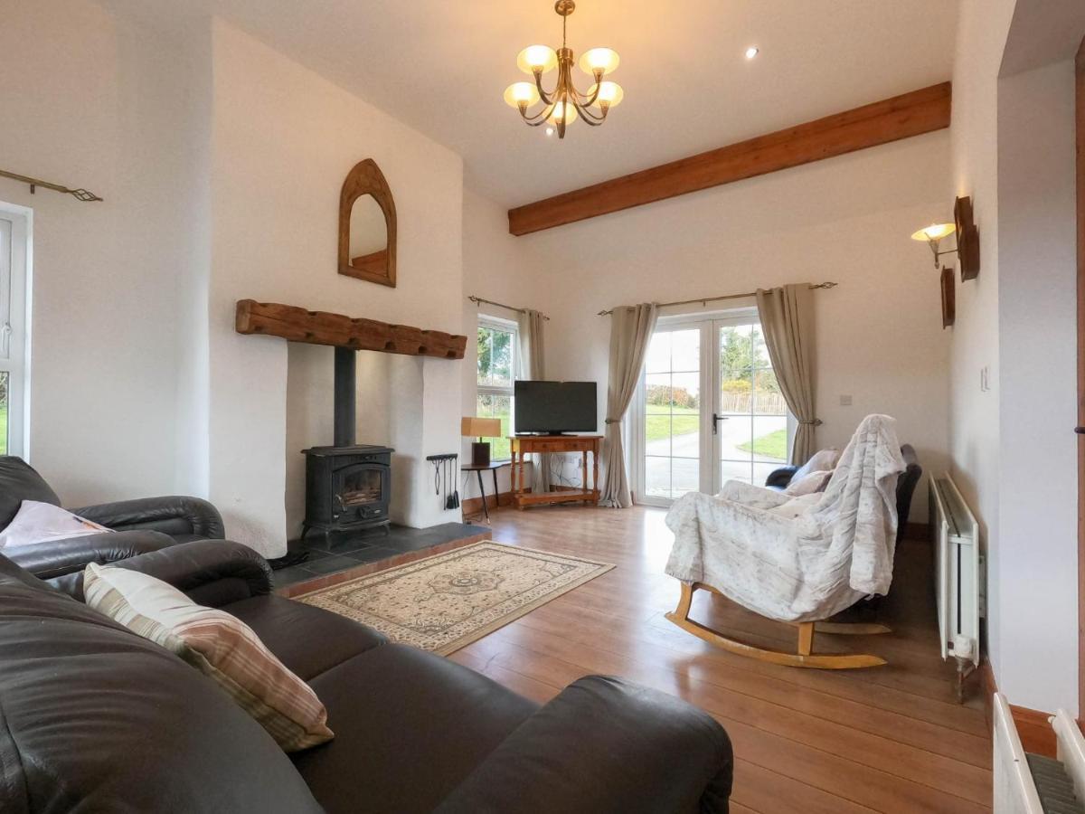 The Heights & Hollows Farmhouse, Saul, Downpatrick, Sleeps 14 Exterior foto