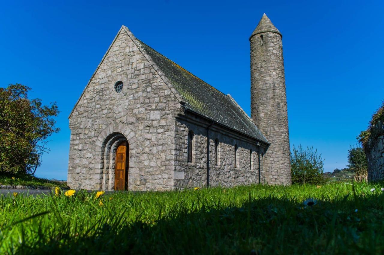 The Heights & Hollows Farmhouse, Saul, Downpatrick, Sleeps 14 Exterior foto