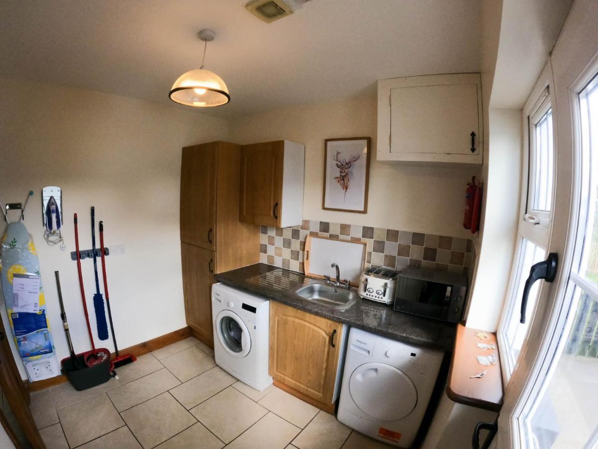 The Heights & Hollows Farmhouse, Saul, Downpatrick, Sleeps 14 Exterior foto